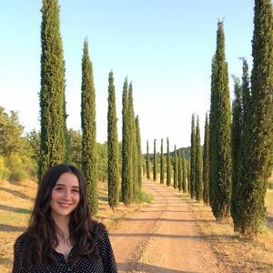 Meet your Posher, Talia